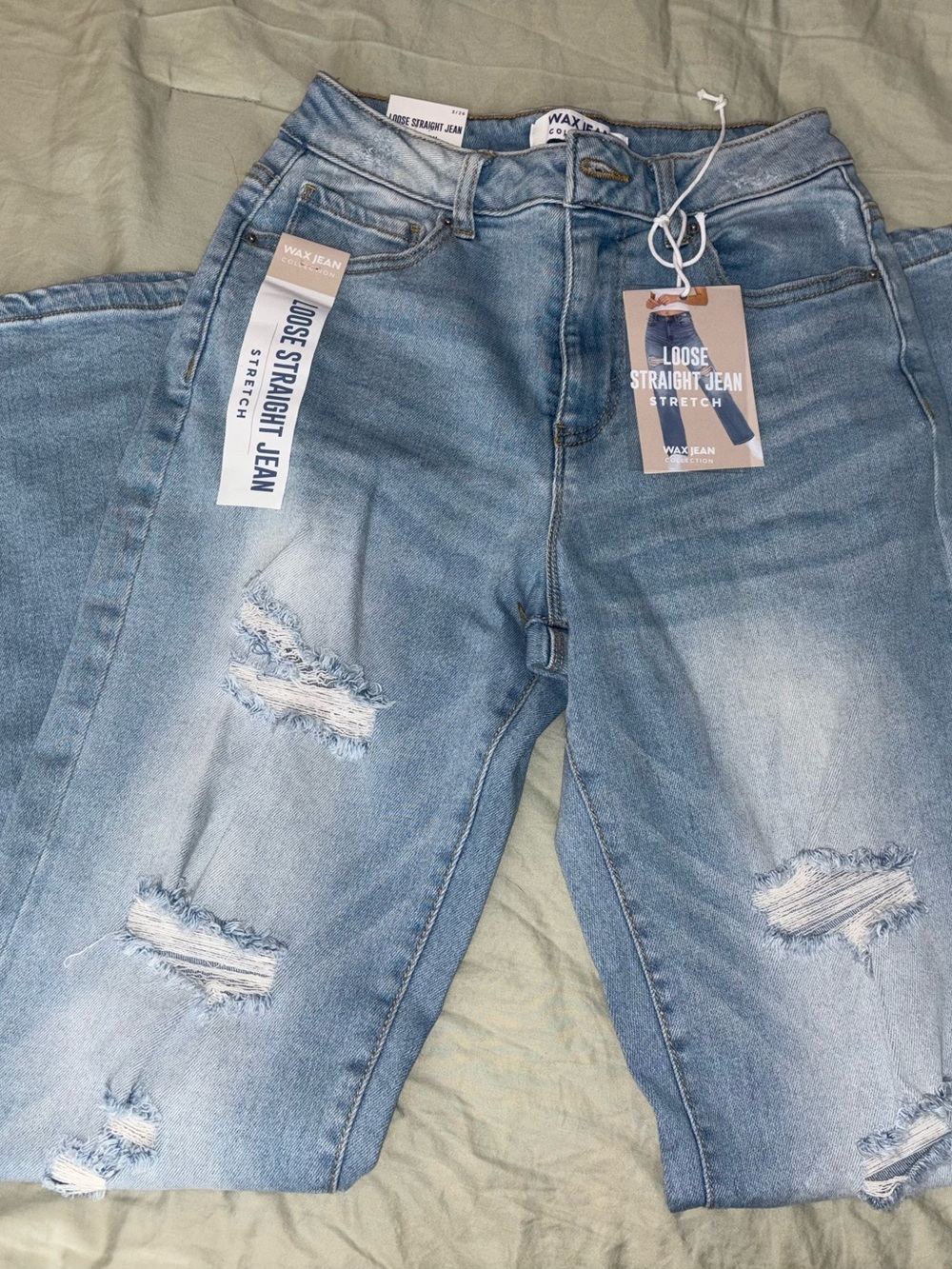 NWT Wax Jean Loose Straight Women’s Jeans - Light Blue Ripped
